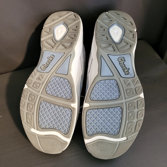 Women's Cheeks exercise shoes size 10 - Picture 3 of 4